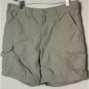 Reí green short size 10